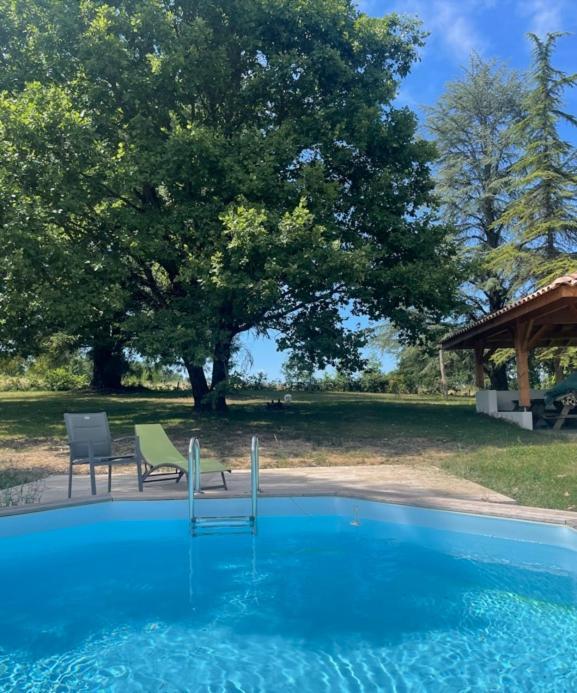 Domaine Des Peyries - Chambres Et Table D'Hotes Saint-Barthelemy-d'Agenais Buitenkant foto