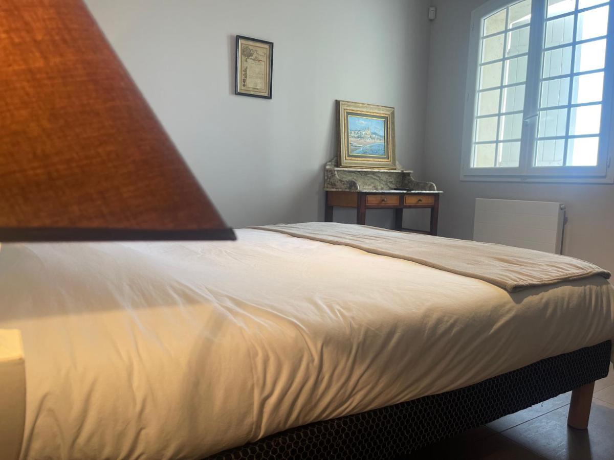 Domaine Des Peyries - Chambres Et Table D'Hotes Saint-Barthelemy-d'Agenais Buitenkant foto