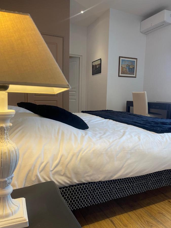Domaine Des Peyries - Chambres Et Table D'Hotes Saint-Barthelemy-d'Agenais Buitenkant foto